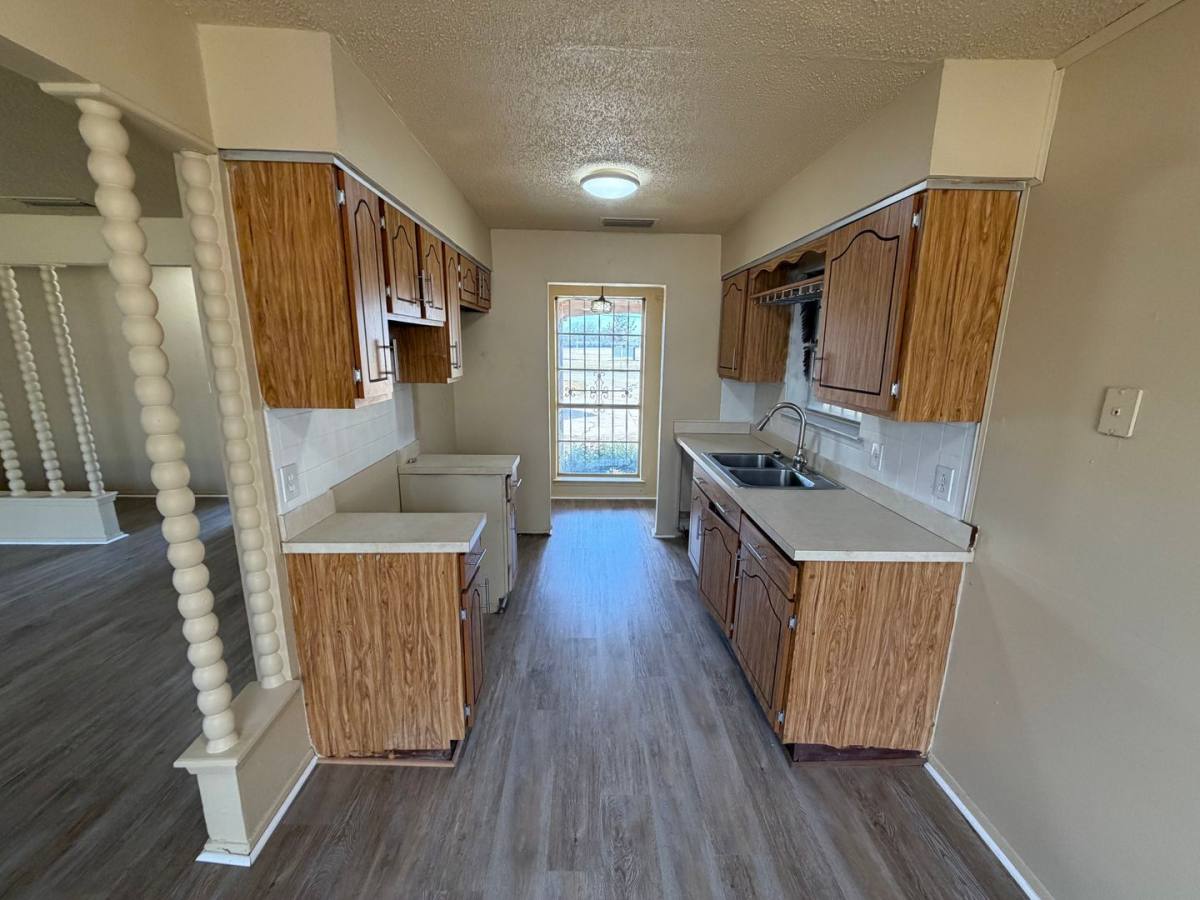 House for rent at 2722 N Saint Augustine Dr, Dallas, TX 75227