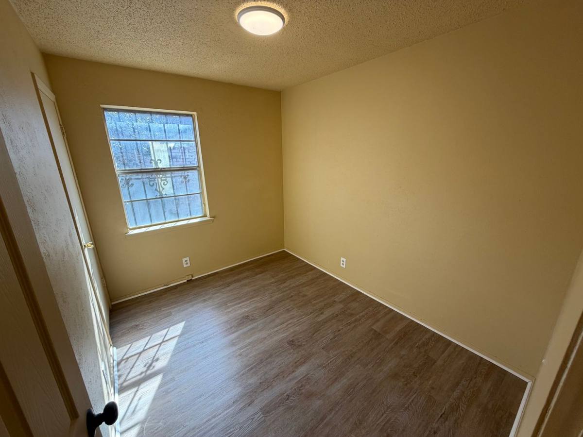 House for rent at 2722 N Saint Augustine Dr, Dallas, TX 75227