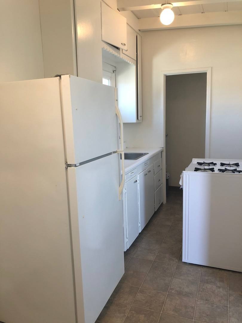 Apartment for rent at 367 Wall St, Ventura, CA 93001