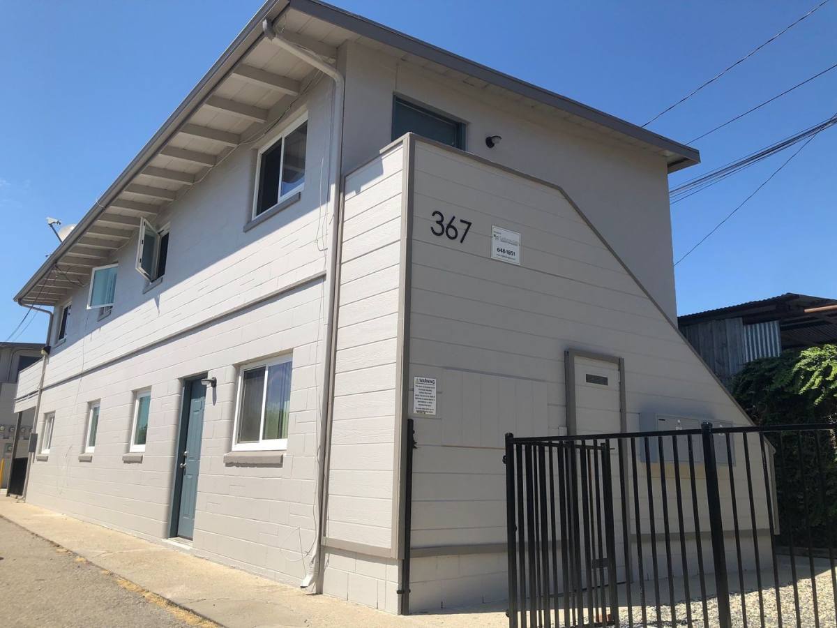 Apartment for rent at 367 Wall St, Ventura, CA 93001