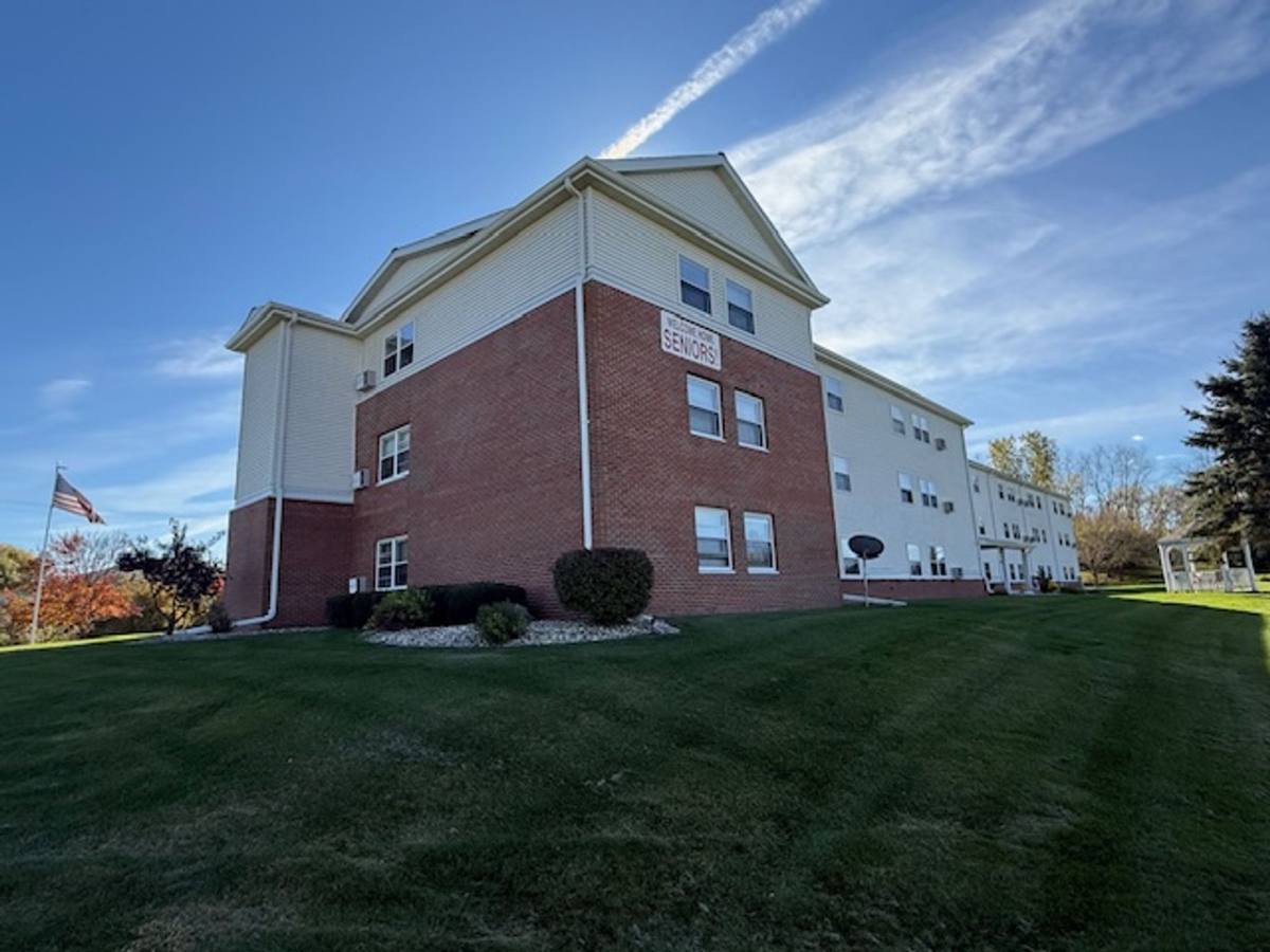 Apartment for rent at 1439 Dayton St, Mayville, WI 53050