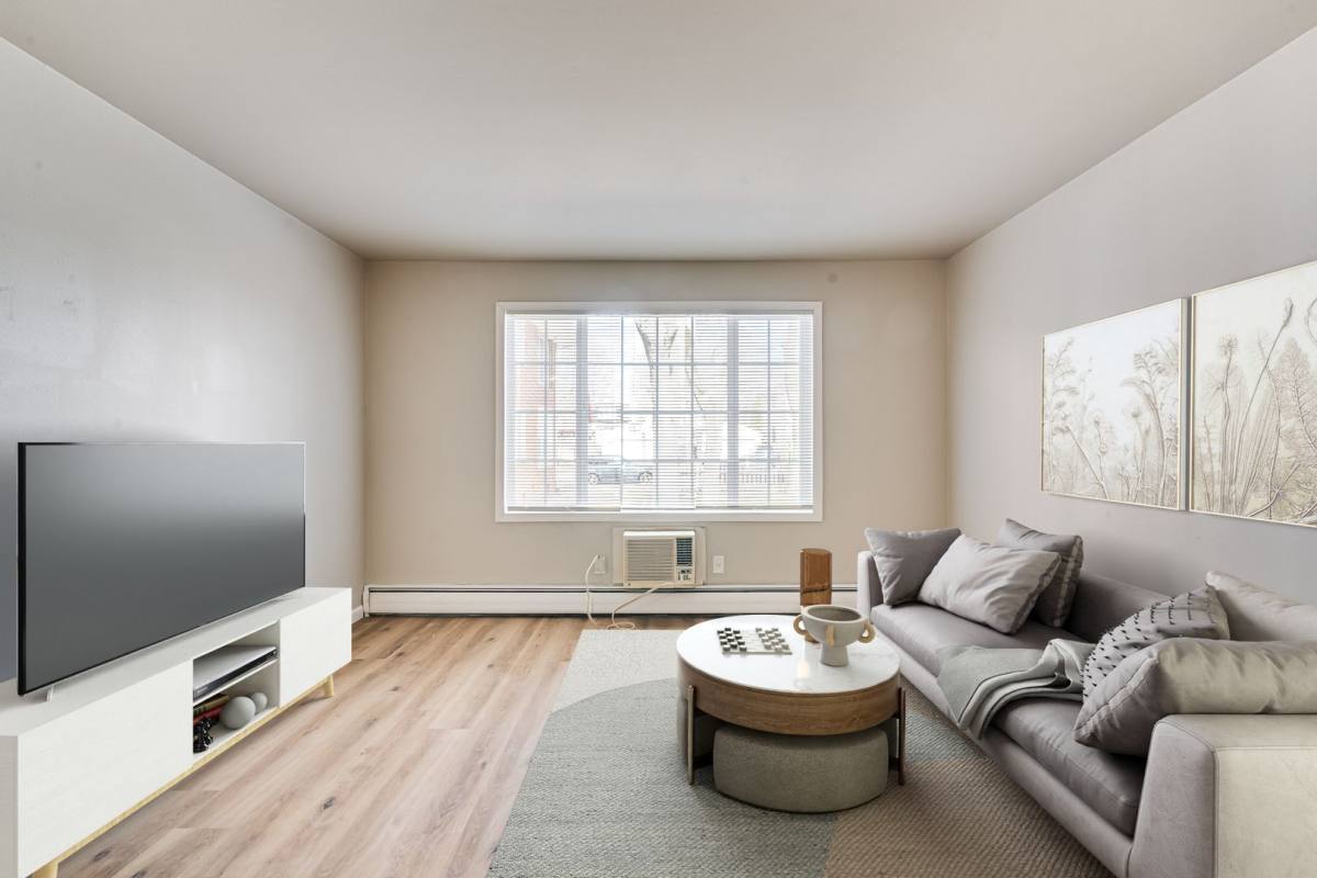 Apartment for rent at 505 S Van Buren St, Green Bay, WI 54301