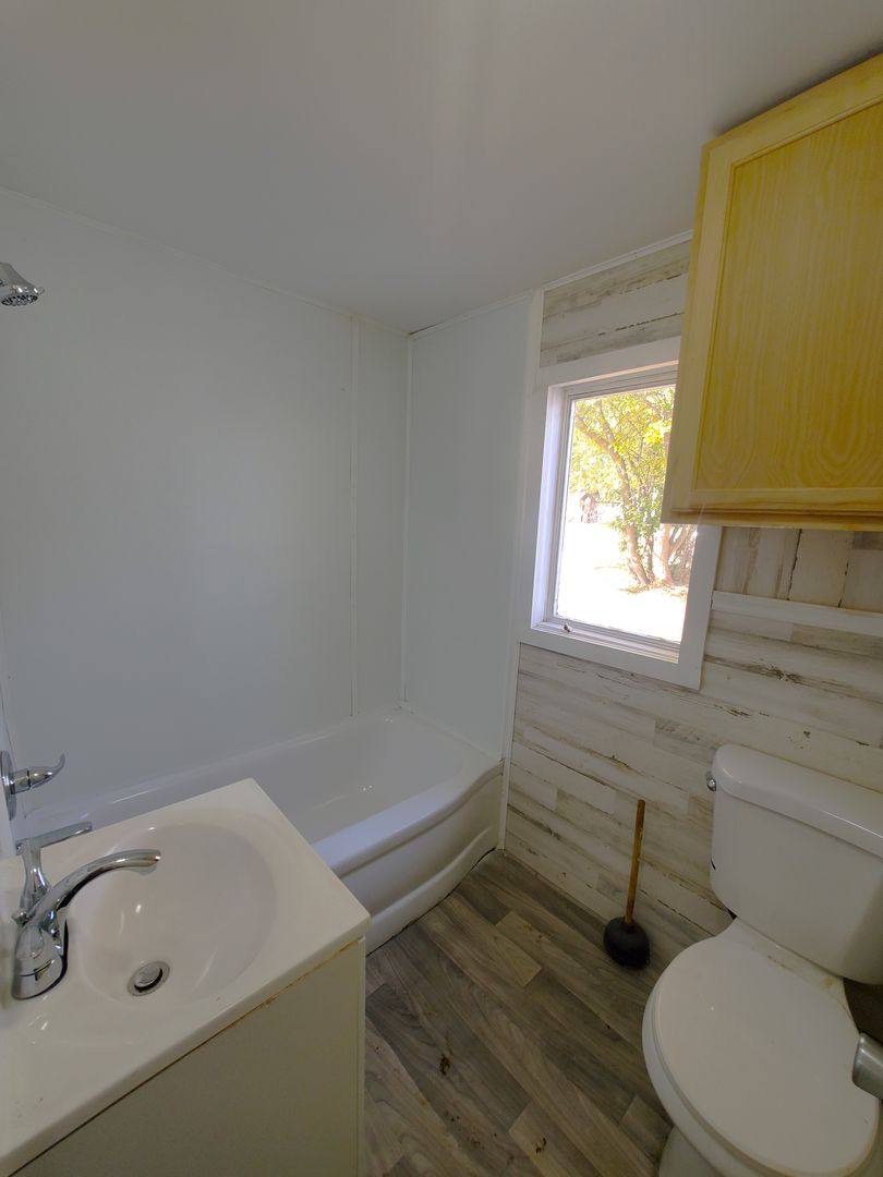 House for rent at 812 E End Ave, Evansdale, IA 50707