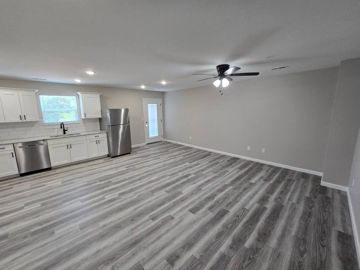 Townhouse for rent at 2549 E 5th St, Washington, MO 63090