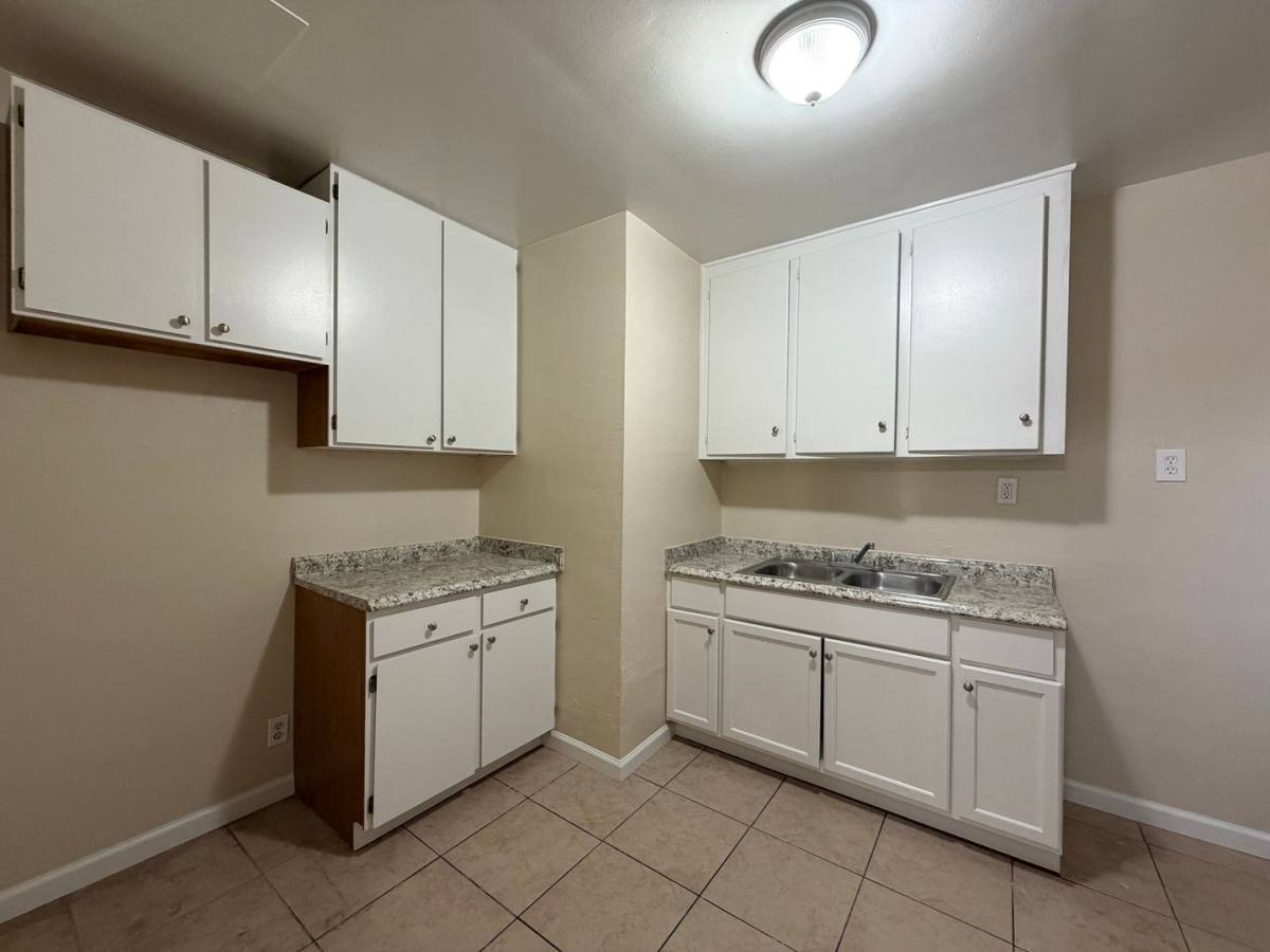 Apartment for rent at 1101 W Main St, Barstow, CA 92311