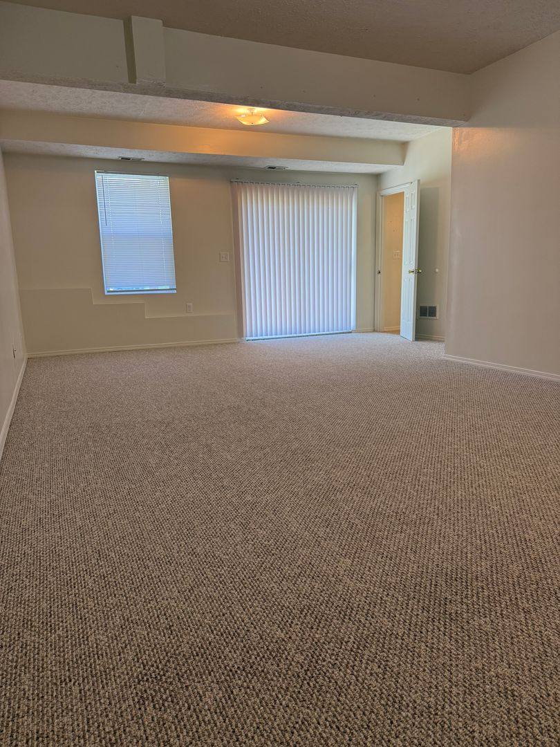 Townhouse for rent at 1433 W Allen St, Bloomington, IN 47401