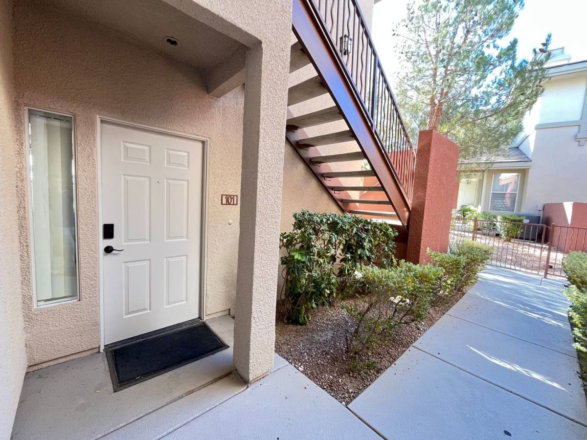 Condo for rent at 1000 Duckhorn Court, Las Vegas, NV 89144