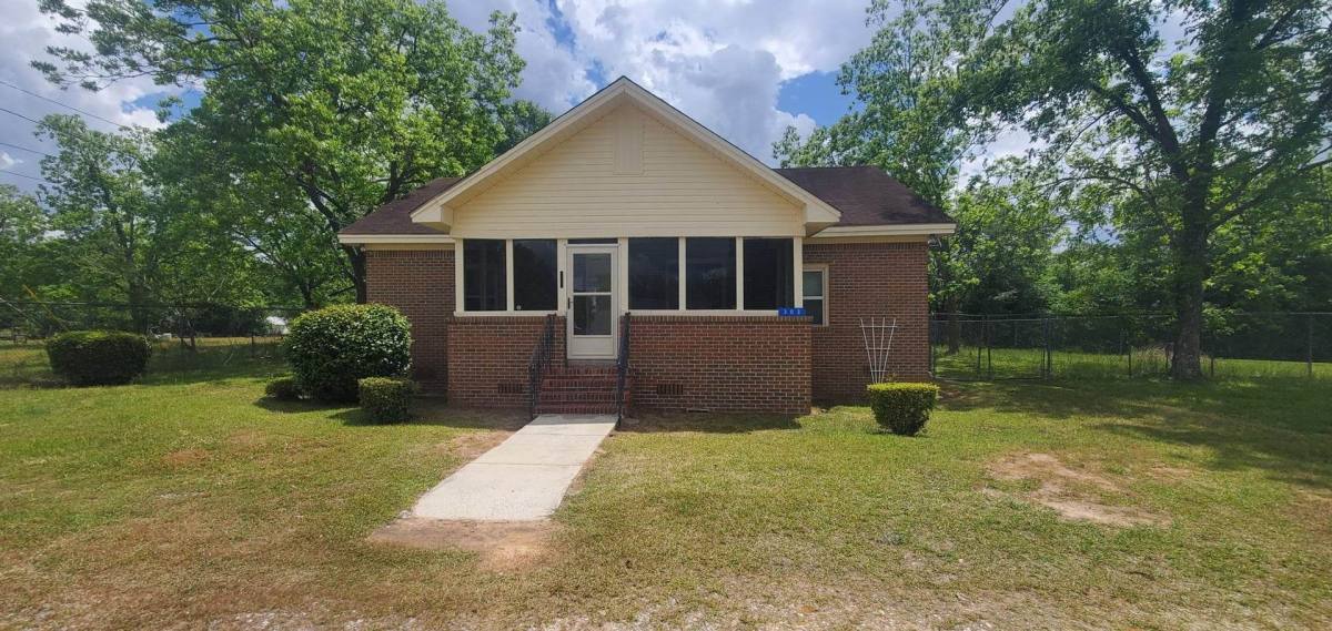 House for rent at 303 Martin Luther King Dr, New Brockton, AL 36351