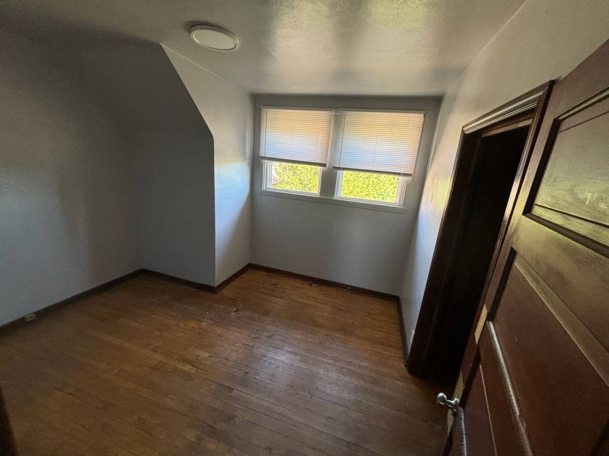 Apartment for rent at 729 W Cedar St, Cherokee, IA 51012