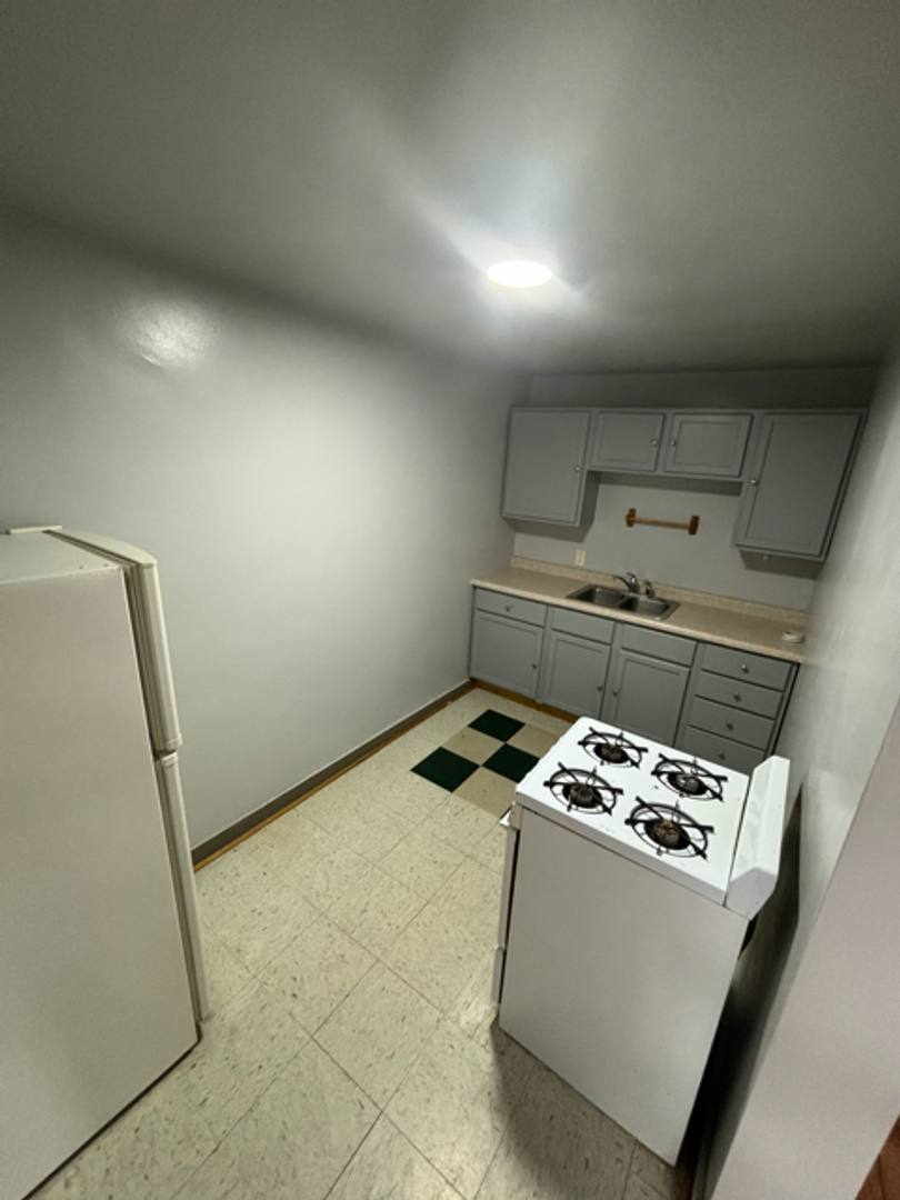 Apartment for rent at 729 W Cedar St, Cherokee, IA 51012