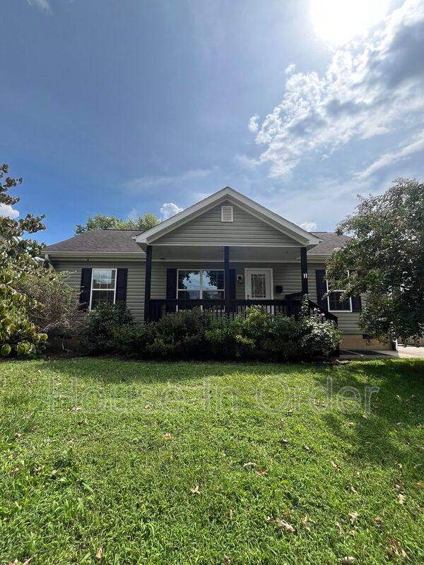 House for rent at 11 Walton St, Asheville, NC 28801