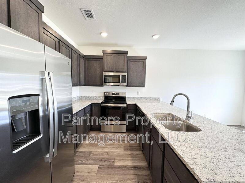 Townhouse for rent at 940 S Amarillo Ave #1, Fayetteville, AR 72704