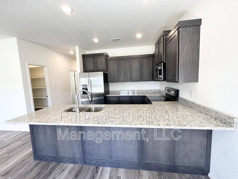 Townhouse for rent at 940 S Amarillo Ave #1, Fayetteville, AR 72704