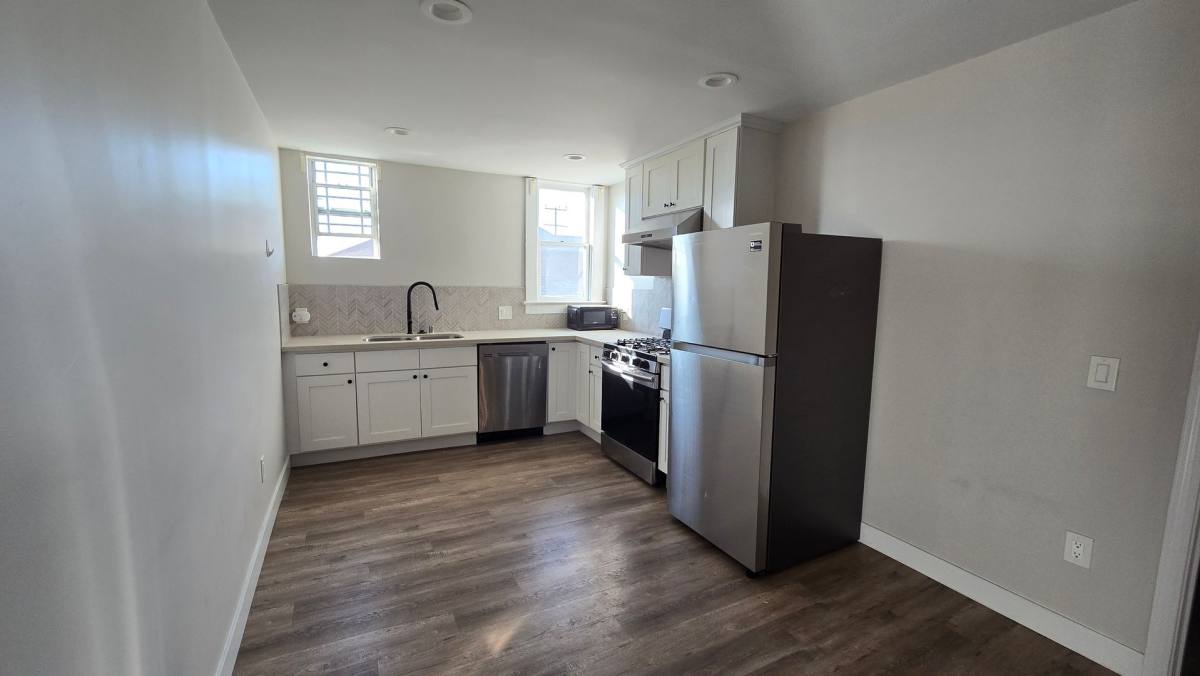 Apartment for rent at 1234 - 1236 W, Los Angeles, CA 90007