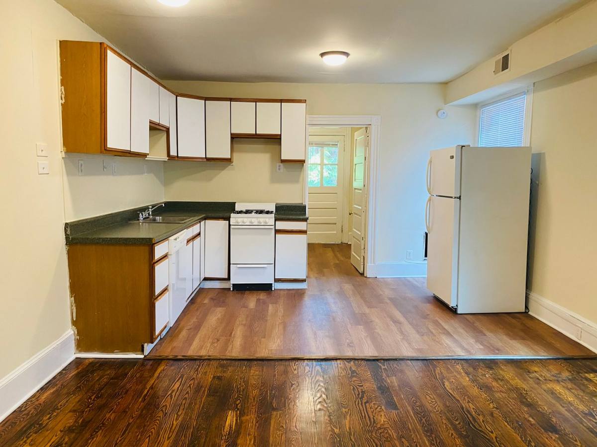 Apartment for rent at 4 N Dooley Ave, Richmond, VA 23221