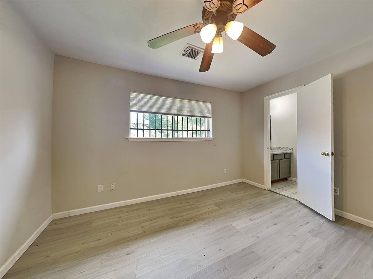 House for rent at 12811 Roandale Dr, Houston, TX 77048