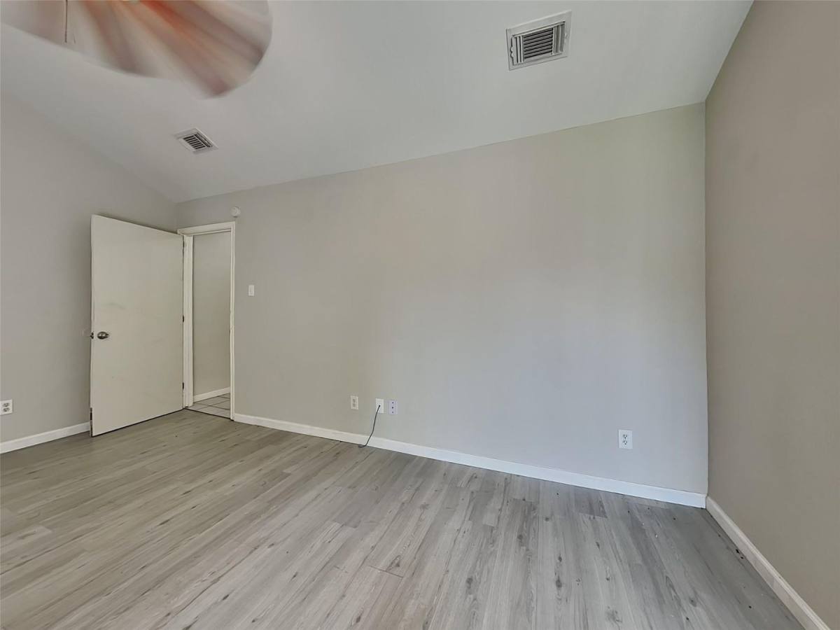 House for rent at 12811 Roandale Dr, Houston, TX 77048