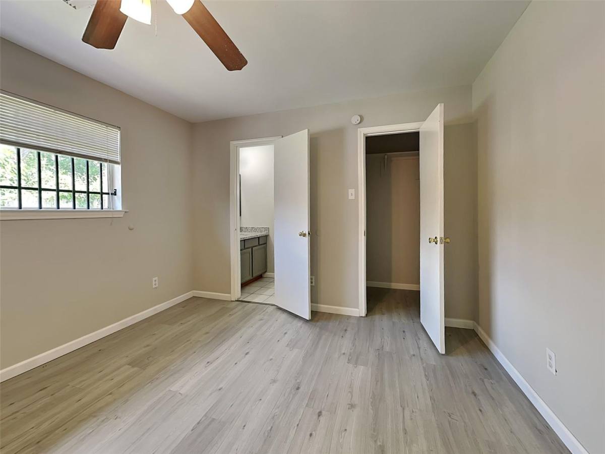House for rent at 12811 Roandale Dr, Houston, TX 77048