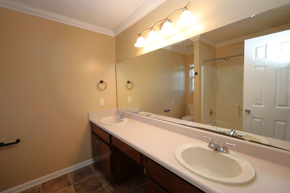 House for rent at 3911 Nicole Lane, Valdosta, GA 31605