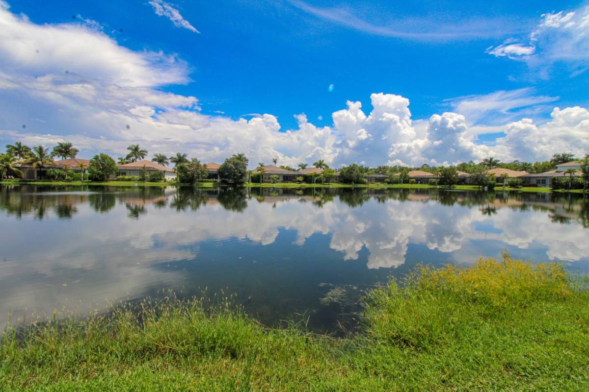 House for rent at 14849 Windward Lane, Naples, FL 34114