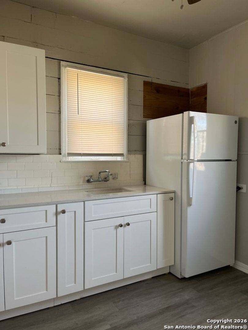House for rent at 309 E Lullwood, San Antonio, TX 78212