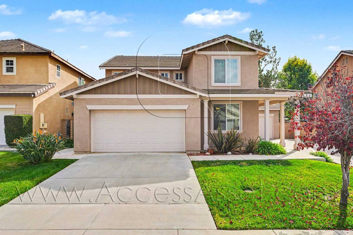 House for rent at 32137 Rosemary St, Winchester, CA 92596