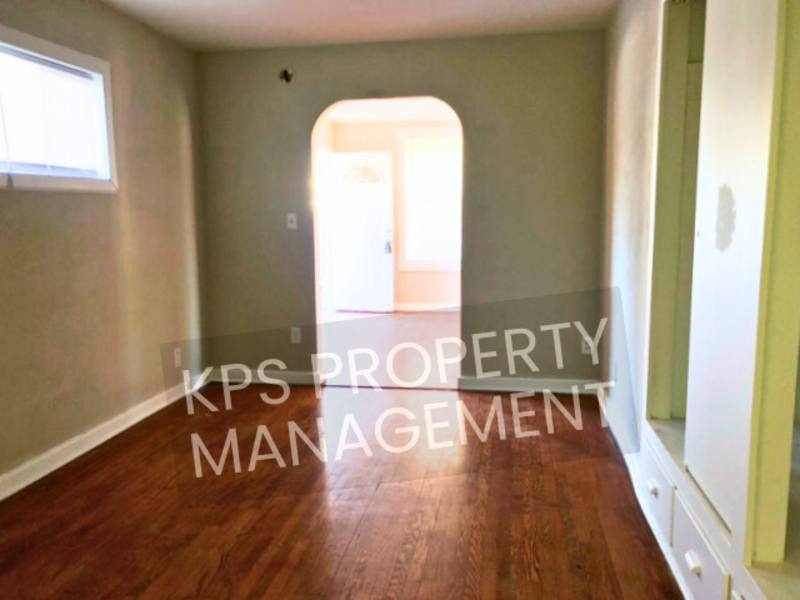 Apartment for rent at 939 S Market St #1, Wichita, KS 67211