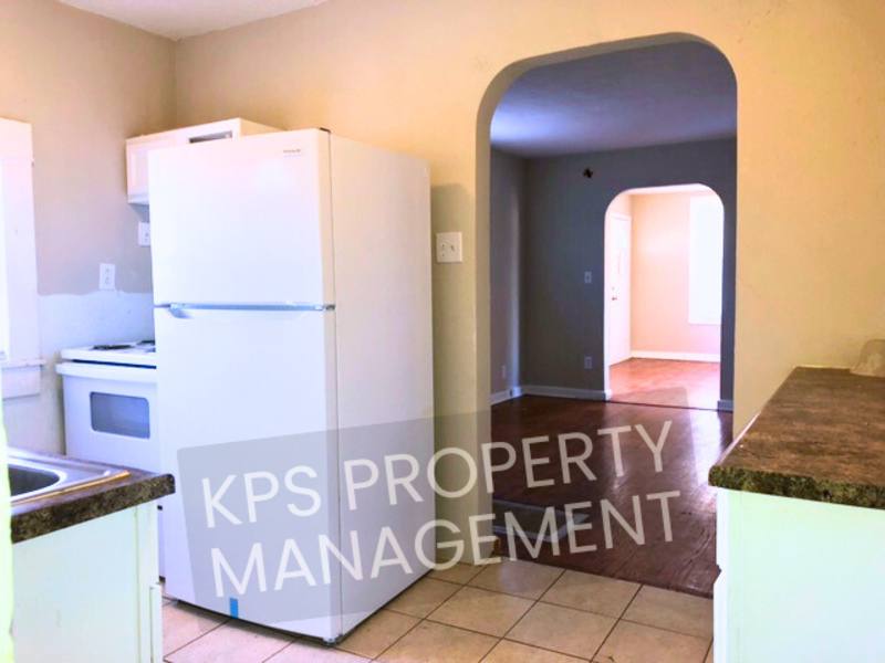 Apartment for rent at 939 S Market St #1, Wichita, KS 67211