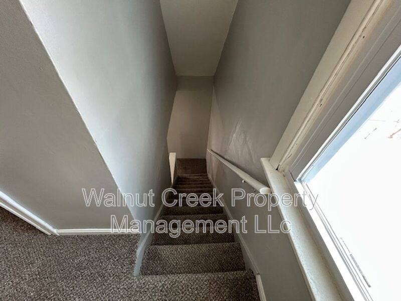 House for rent at 939 W 22nd St, Lorain, OH 44052