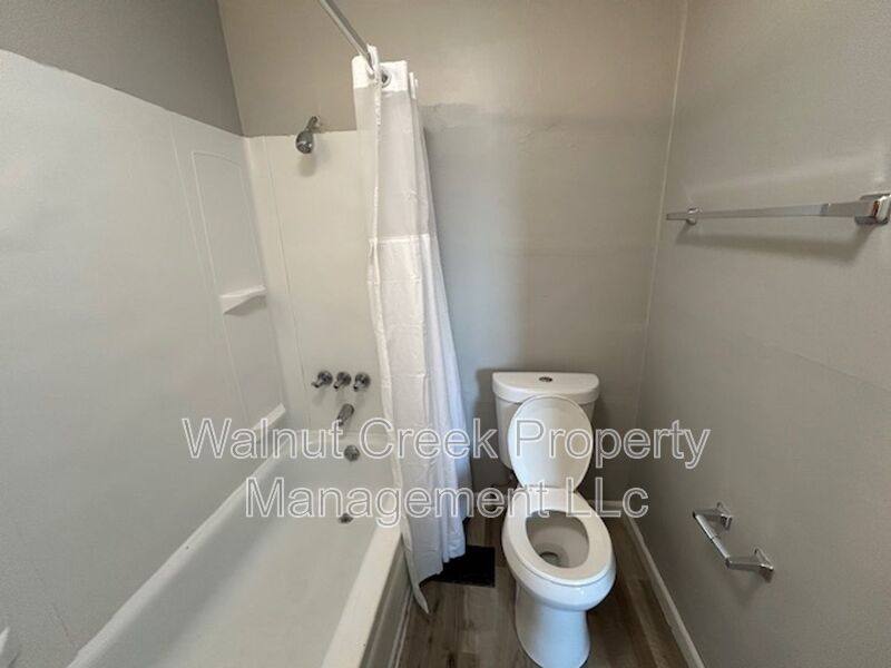 House for rent at 939 W 22nd St, Lorain, OH 44052