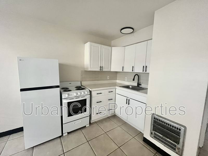 Apartment for rent at 105 7th Ave N #2, Saint Petersburg, FL 33701