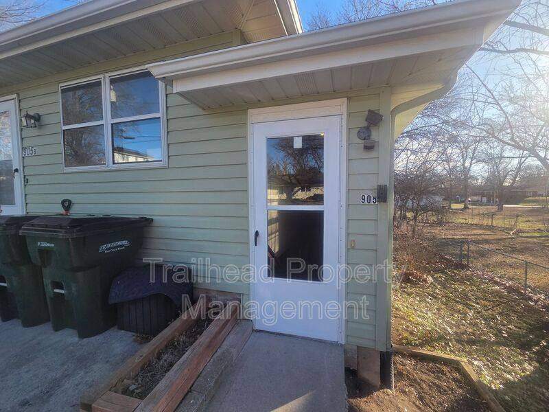 Apartment for rent at 905 Madison St #C, Leavenworth, KS 66048