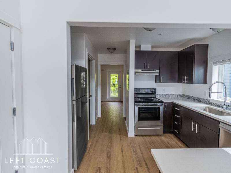 Apartment for rent at 680 SE Highway 101 #204, Lincoln City, OR 97367