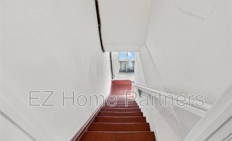 Townhouse for rent at 3005 S Compton Ave, Saint Louis, MO 63118