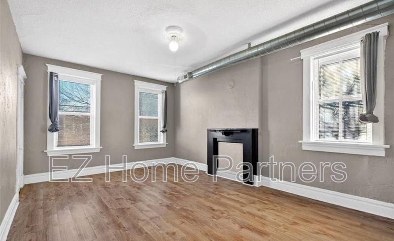 Townhouse for rent at 3005 S Compton Ave, Saint Louis, MO 63118