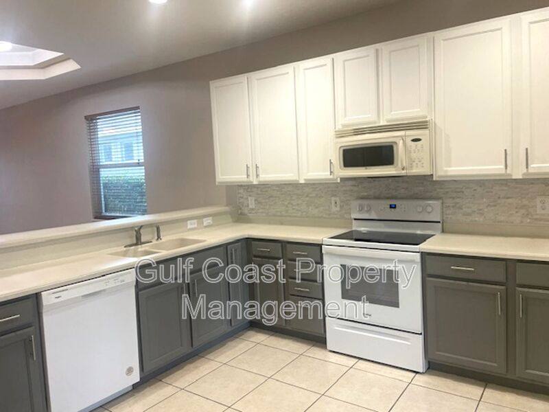 House for rent at 1457 Daryl Dr, Sarasota, FL 34232