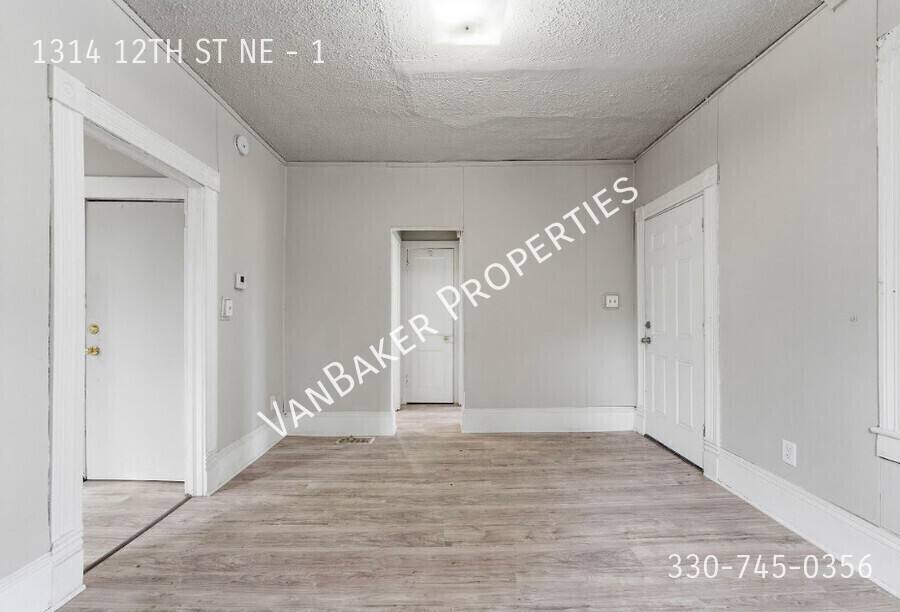 Apartment for rent at 1314 12th St NE #2, Canton, OH 44705