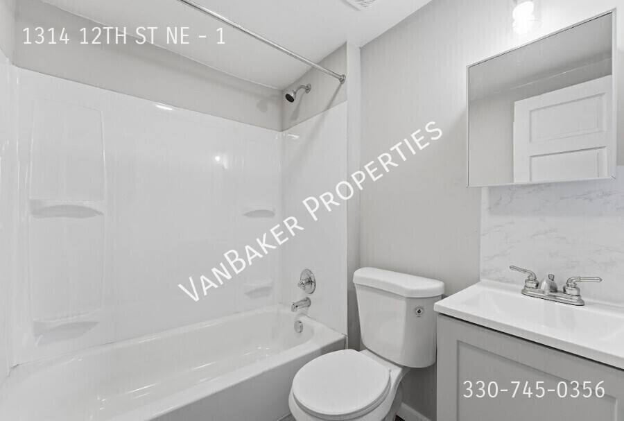 Apartment for rent at 1314 12th St NE #2, Canton, OH 44705