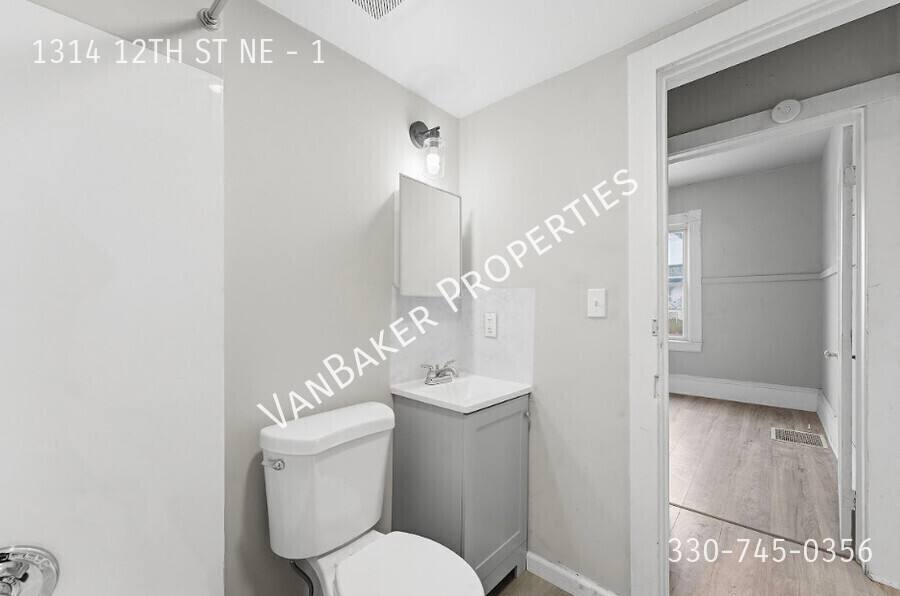Apartment for rent at 1314 12th St NE #2, Canton, OH 44705
