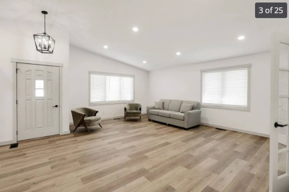 House for rent at 1009 E 6th St, Pella, IA 50219