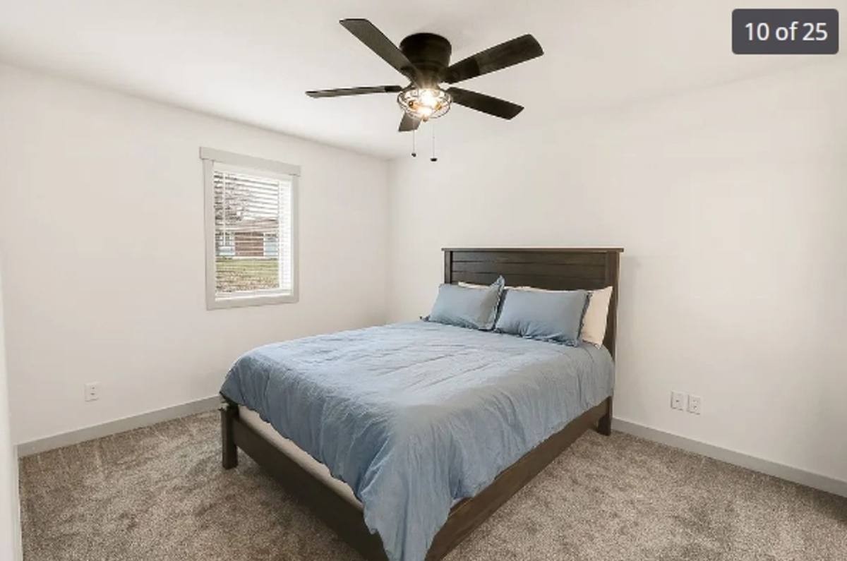 House for rent at 1009 E 6th St, Pella, IA 50219