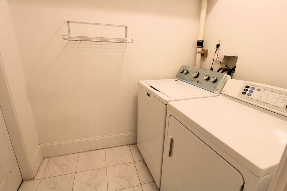 Apartment for rent at 25 Aspinwall #1C, Brookline, MA 02446