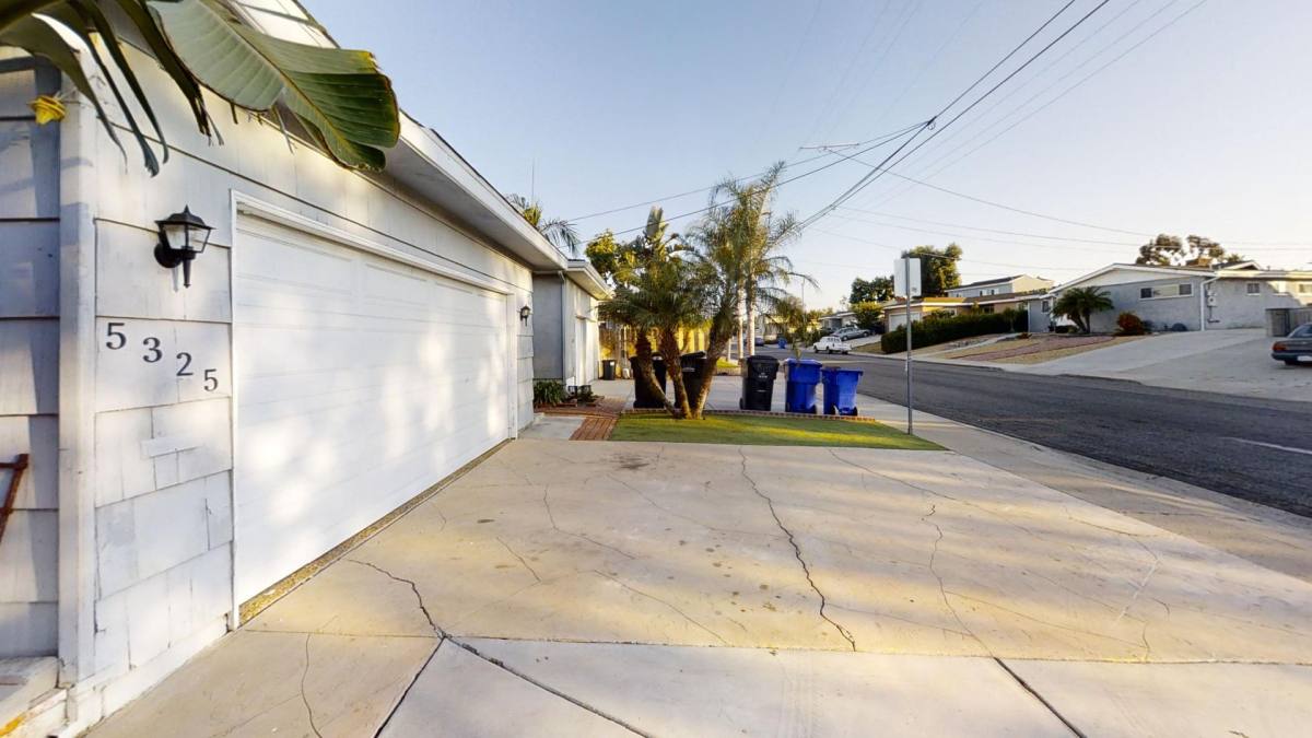 House for rent at 5325 E Falls View Dr, San Diego, CA 92115