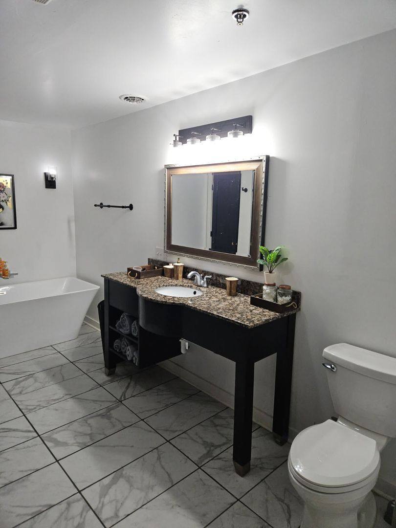 Apartment for rent at 816 Goode St #302, Bristol, VA 24201