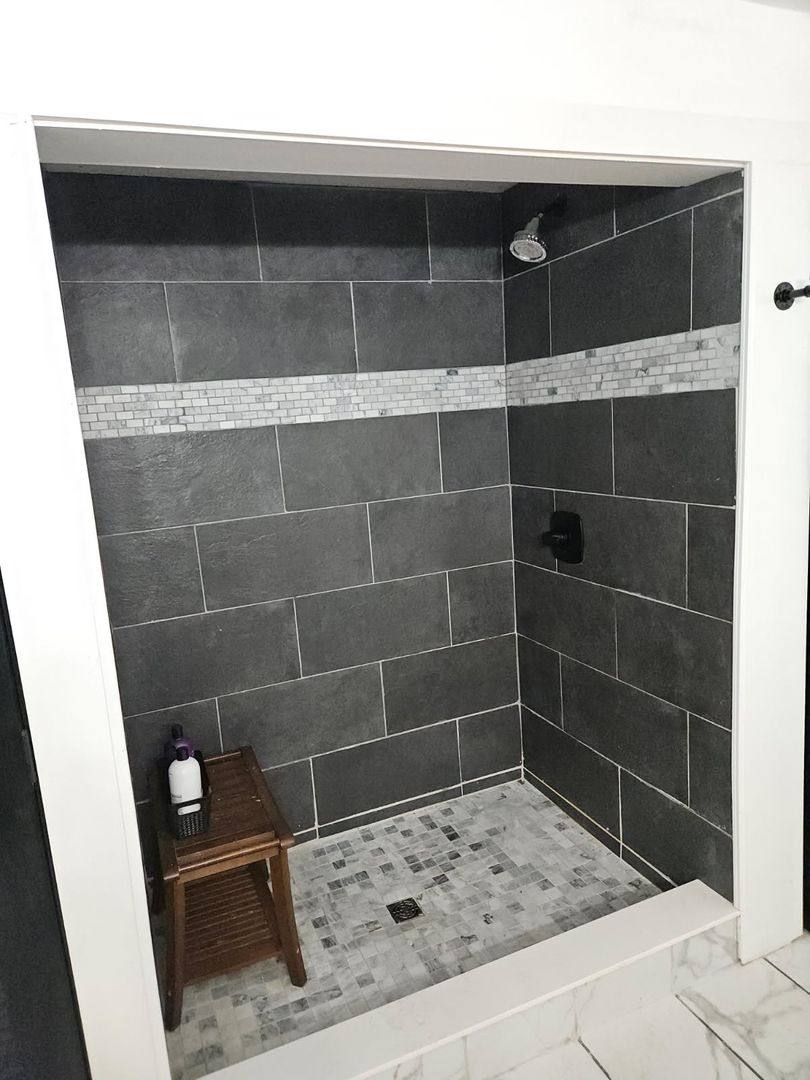 Apartment for rent at 816 Goode St #302, Bristol, VA 24201