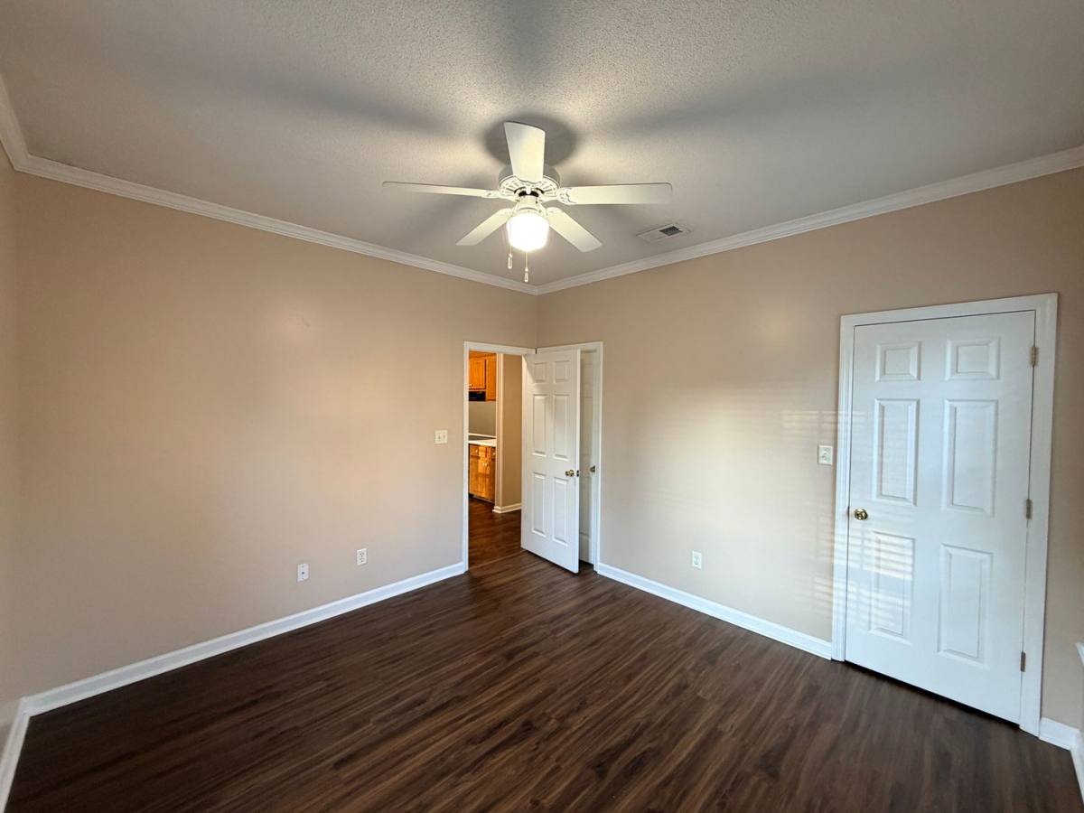 Apartment for rent at 507 Roberts St, Valdosta, GA 31601