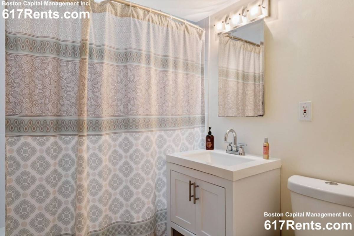 Apartment for rent at 1982 Commonwealth Ave #B, Brighton, MA 02135