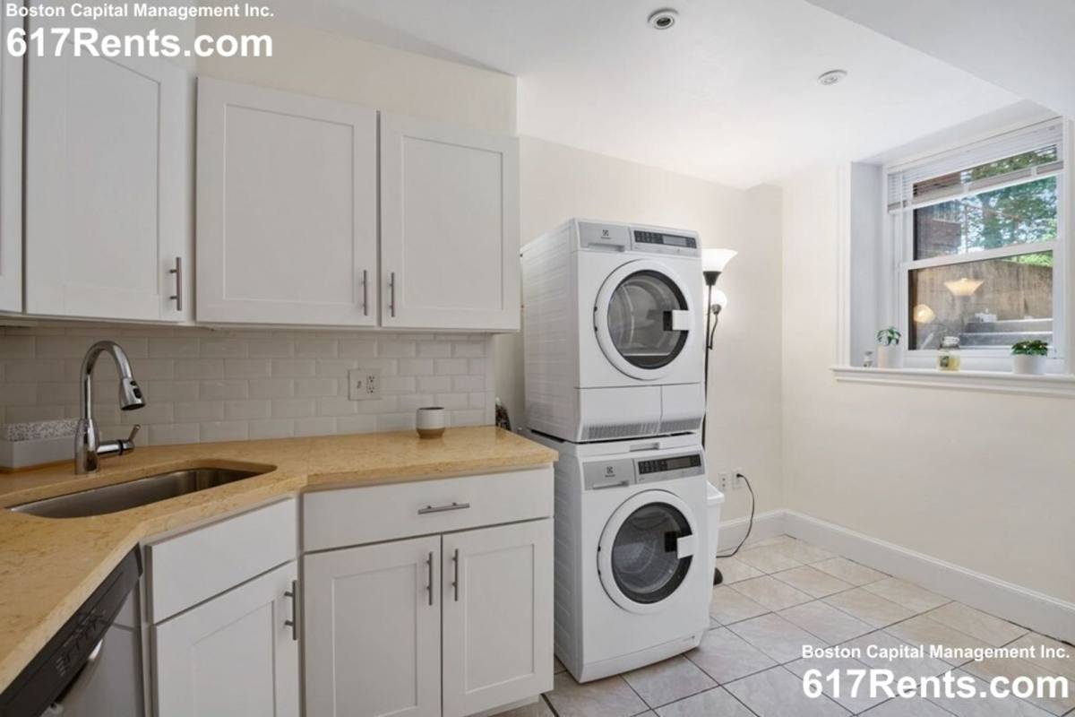 Apartment for rent at 1982 Commonwealth Ave #B, Brighton, MA 02135