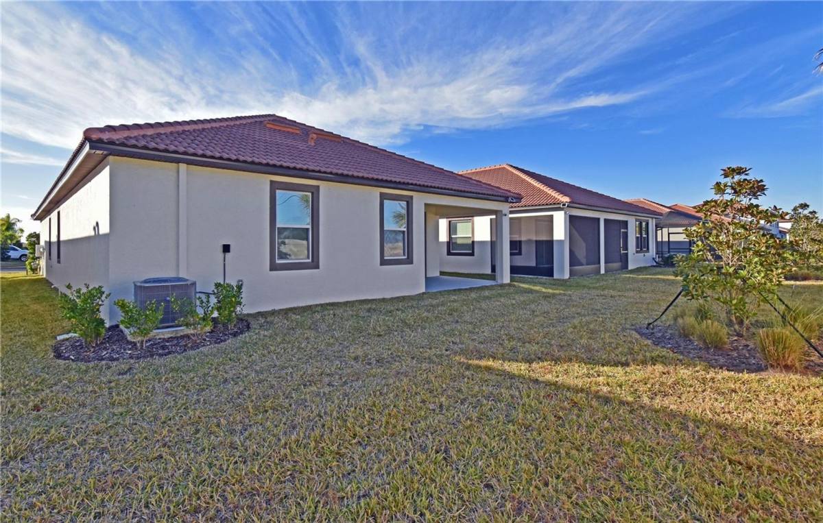 House for rent at 17304 Banded Gold Lane, Wimauma, FL 33598