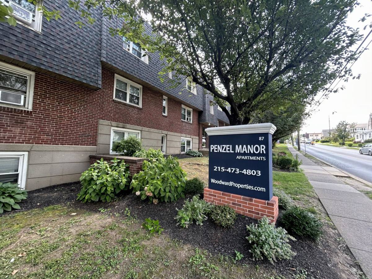 Apartment for rent at 87-89 S State Rd, Upper Darby, PA 19082